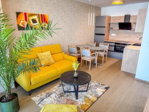 Eurovea Tower Apartment 27th floor