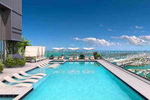 Live the Miami Experience Prime Location Suite