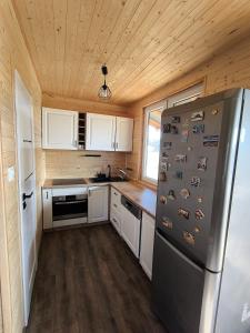 Cicha1 300 metrów od jeziora