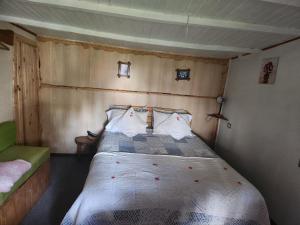 Pieza con estacinamiento