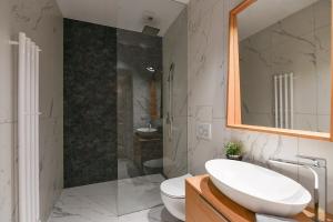 Elegant Garden Apartment near Main Station