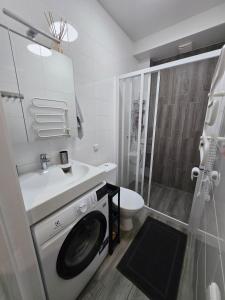 Adrí Home to Relax - Mano Jura 2