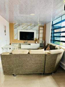 Mirador del Llano Piscina Vista Montaña aves