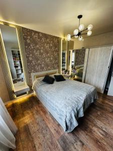 Apartaments With 3 Rooms 100m from Sea