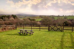 4 Bed in Upton Cross oc-j34643