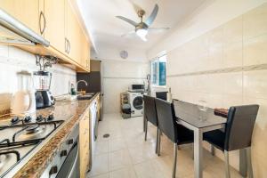 Ocean Gardens Apartment by Mth