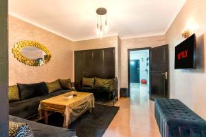 Le secret de Guéliz, patio privé et grand salon