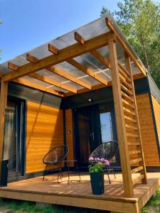 Cisy Resort-idealny dla gości ze zwięrzętami,ogrodzony teren na wyłączność,150 m od jeziora