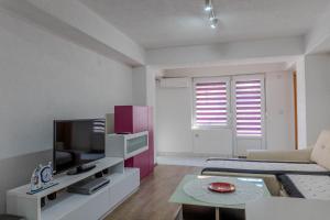 Backyard Groundfloor Apartment near the center of Ohrid