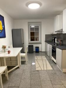 4-Zimmer-Apartment-Saarbrücken-Ost für privat und geschäftlich Reisende