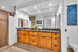 Kapalua Golf Villas 3 Free Rental Cars KBM Resorts Custom Remodel 3 Units 5 Bedrooms ML-1213