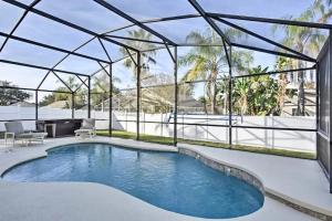 Luxury Retreat with 2 Master Suites Pool & Hot Tub BBQ Pool Table 2 Miles Disney