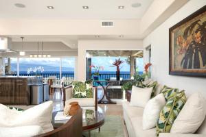 Kapalua Bay Villas 2 Free Rental Cars KBM Resorts Panoramic Ocean Views 2 Units 3 Bedrooms ML-1990