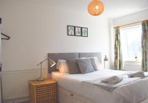 Cathedral View, Spacious City Centre, One Bedroom Flat - Chichester Holiday Properties