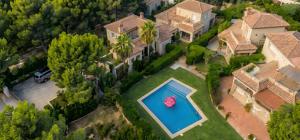 Villa Familiar cPiscina + Wifi y Parking Gratis by Sunset Rentals (Bonmont)