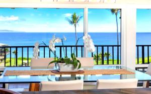 Kapalua Bay Villas 3 Free Rental Cars KBM Resorts Whale Watchng 3 Units 4 Bedrooms ML-2080