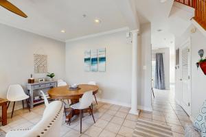 The Villages of Five Points - 17299 N Village Main Blvd