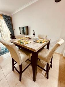 Serene Stay with Golf Course view, Fairways, Greens & Views