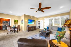NEW KBM Resorts FREE CAR Kapalua Bay Villa Oceanfront 1-Bedroom Condo with Amazing views KBV-35G2