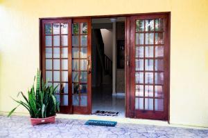 Casa a 400m da Praia do Morro das pedras-Varanda com Rede e WiFi