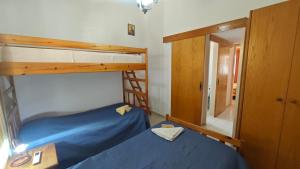 Manors Seaside 2BR House 100m from the Beach & Free Parking