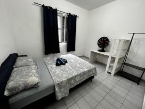 Praia Gonzaguinha São Vicente 2 Dorm 1 com Ar condicionado WiFi 100 mts da Praia e todo comercio , bares e restaurantes ao lado