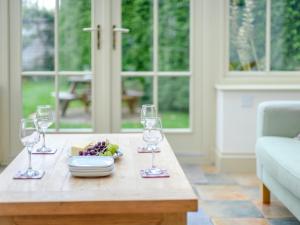 5 Bed in Godshill NFL35