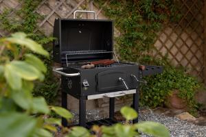 VILLA Castel del Monte - Panoramic Tuscan Villa with Jacuzzi