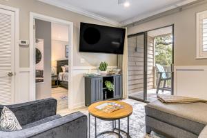 Beachfront Getaway! Hilton Head Resort Condo