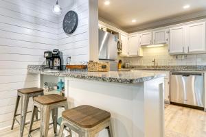 Beachfront Getaway! Hilton Head Resort Condo