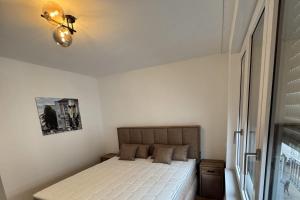 New spacious luxury apartment at Rathaushausplatz