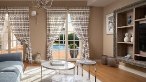Family villa Azzurra with pool in Porec