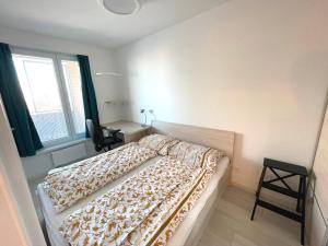 Modern and quiet apartment with air conditioning and private parking