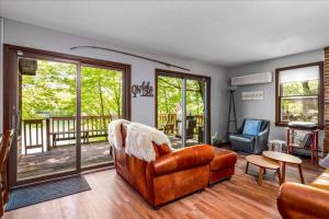 Cozy Lake House with Fireplace, Views, Close to Skiing!