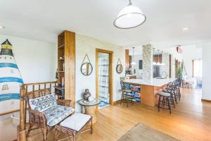 123 Beach front oasis - Hot tub - Sleeps 7