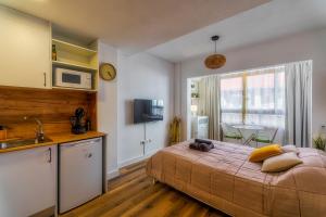 Modern Studio 2-Min 50 meters Walk to Playa Los Locos