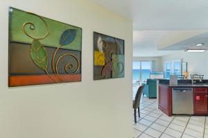 Corner Unit Beachfront with Secluded Beach!