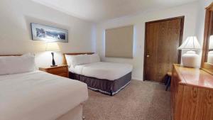 Enzian - CoralTree Residence Collection