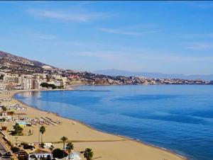 Apartamento acogedor, tipo estudio, con piscina a tan sólo 2 mnt de la playa