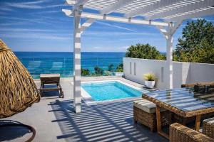 Panorama Suites & Spa - Adults Only