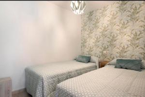 Magnificent duplex with garden and pool