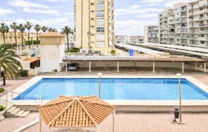 Amazing Apartment In Valencia With Swimming Pool