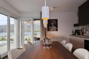 Villa Wave of love mit Meerblick, beheiztem Pool und direktem Strandzugang - familienfreundlich, 4 SZ, Rovanjska