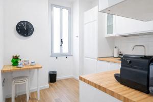 Elegant 2BR near Colosseum & San Giovanni Metro