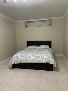 Cozy 2 Bedrooms in Basement