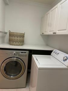 Cozy 2 Bedrooms in Basement