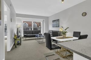 1BR Furnished Apartment at Penn Quarter apts