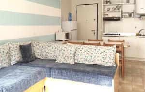 2 Bedroom Lovely Apartment In Lavagna