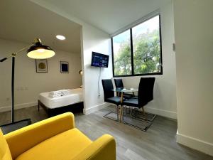 Miami Studio Unit Near Brickell & Close to Beach