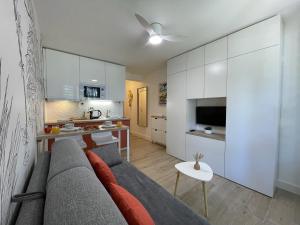 Studio neuf proche plage - 2 pers. - FR-1-837-106